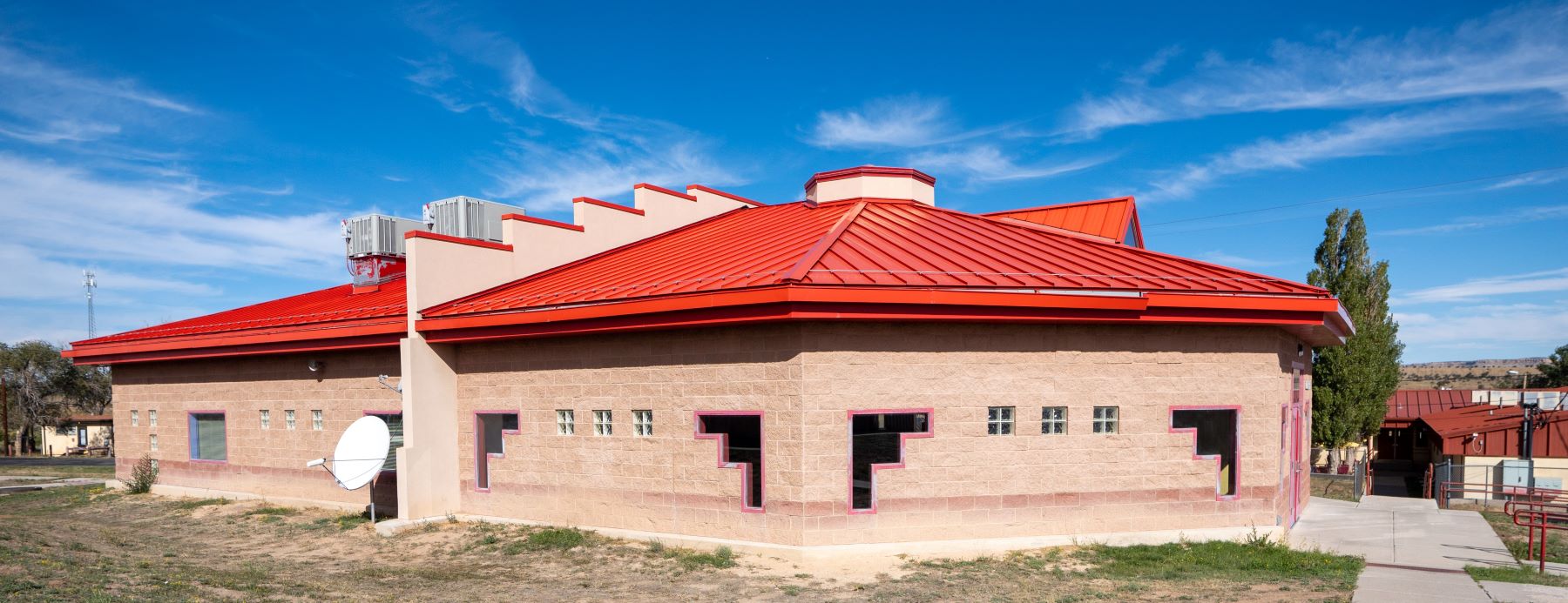Mariano Lake Community School building